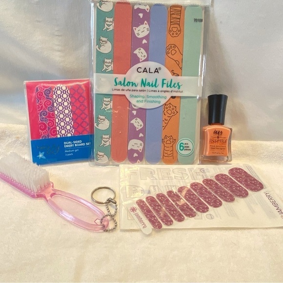 6 for$20♥️Jam berry Nail bundle: everything here included. Cute Kitty emery - Picture 3 of 11